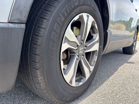 Used 2018 Honda CR-V LX image 9