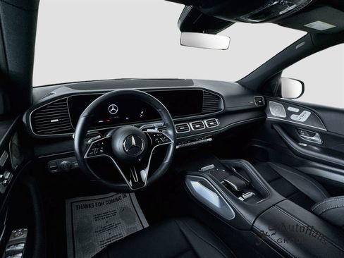 Used 2025 Mercedes-Benz GLS 450 4MATIC image 30