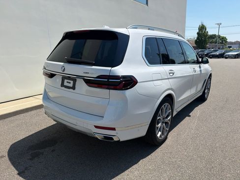 Used 2026 BMW X7 xDrive40i w/ Premium Package AWD/4WD image 7