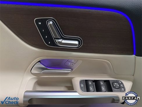 Used 2023 Mercedes-Benz EQB 300 4MATIC w/ Pinnacle Package image 28