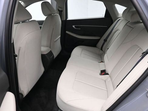 Used 2025 Hyundai Sonata SEL FWD image 17