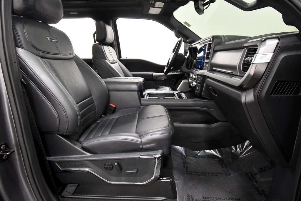 Used 2025 Ford F350 Platinum w/ FX4 Off-Road Package AWD/4WD image 19