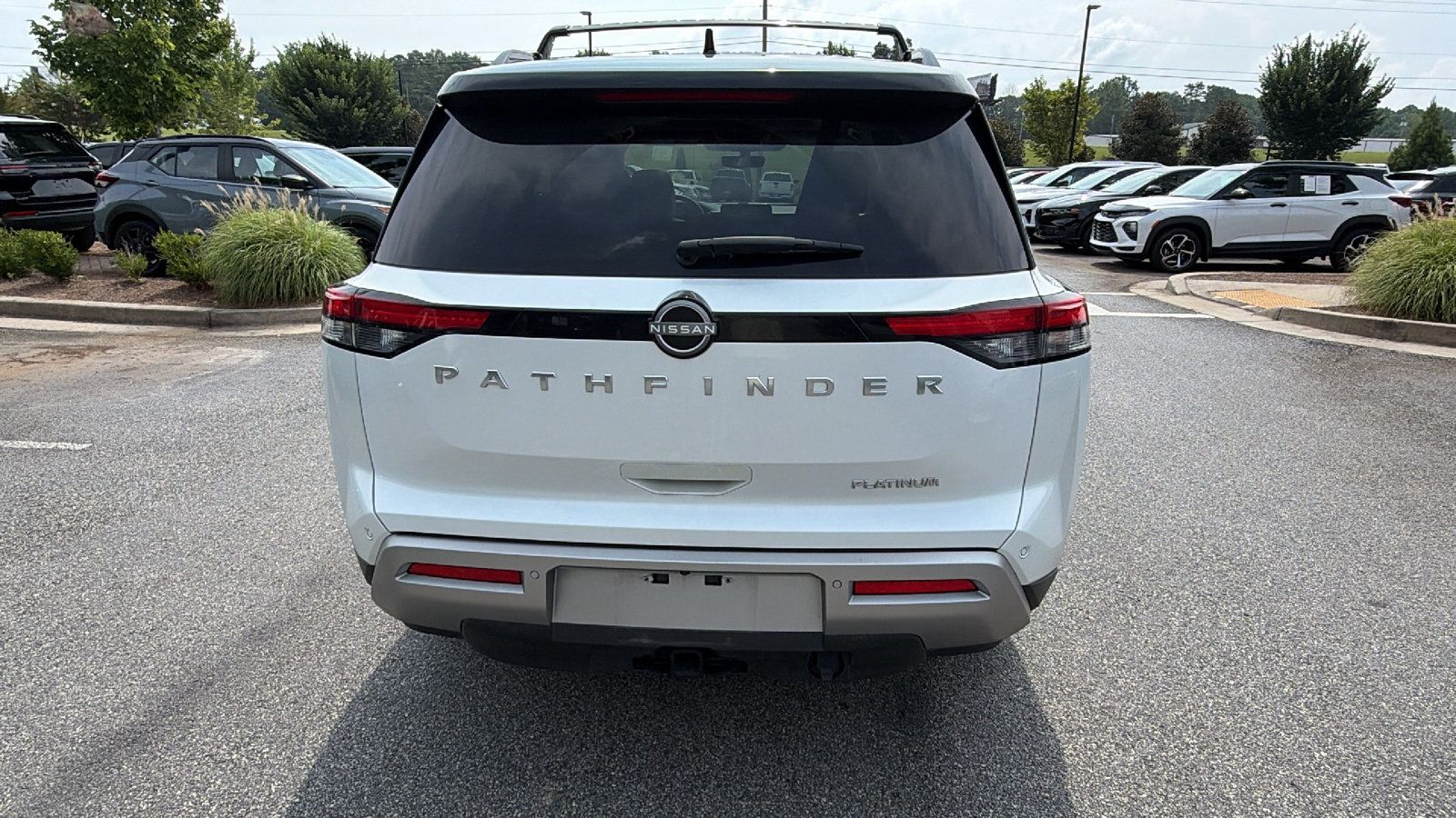 Used 2025 Nissan Pathfinder Platinum w/ Cargo Package FWD image 9