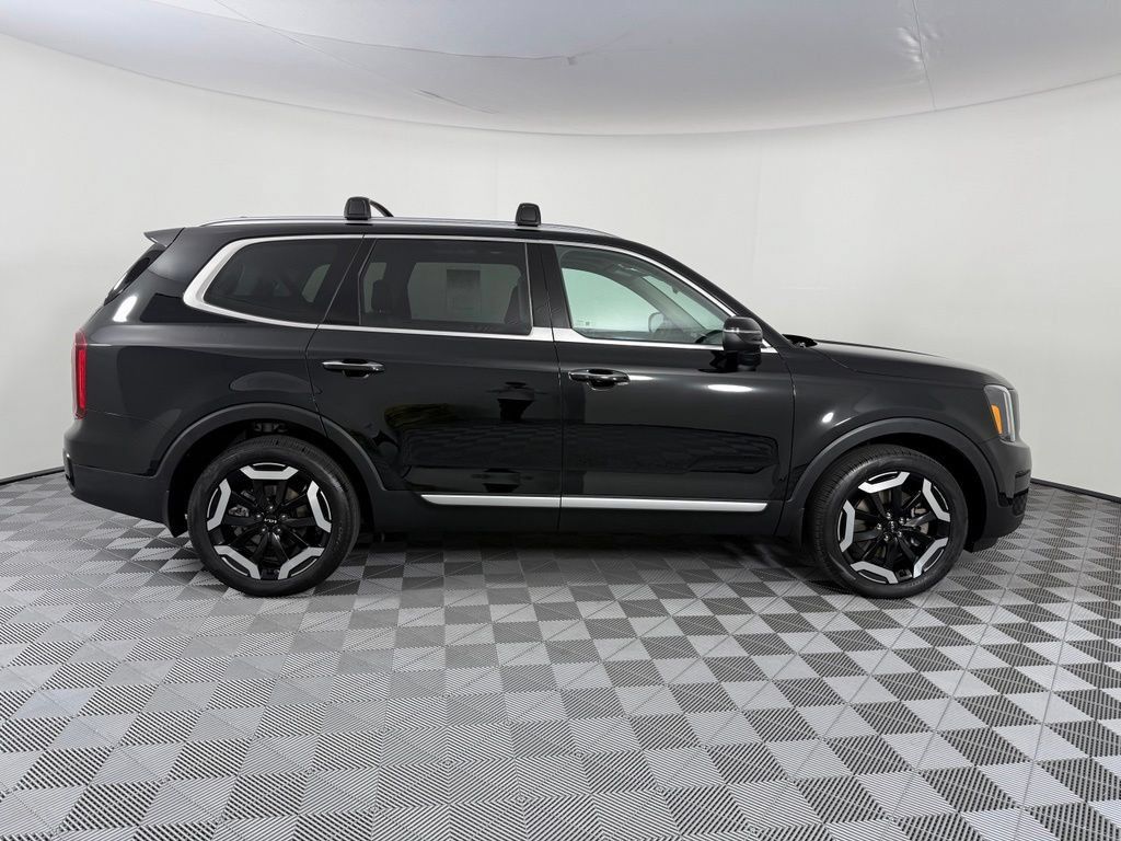 Used 2024 Kia Telluride S w/ S Sunroof Package AWD/4WD image 9