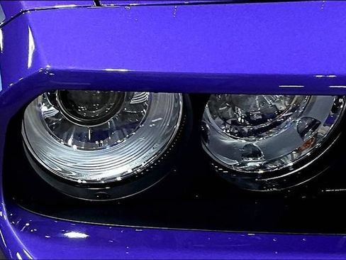 Used 2013 Dodge Challenger R/T RWD image 27