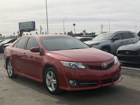 Used 2012 Toyota Camry SE image 14