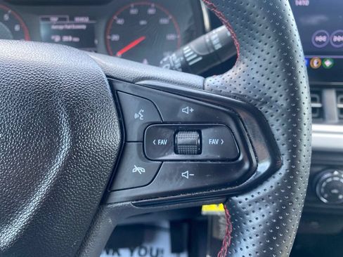 Used 2024 Chevrolet Trax RS w/ Driver Confidence Package FWD image 22
