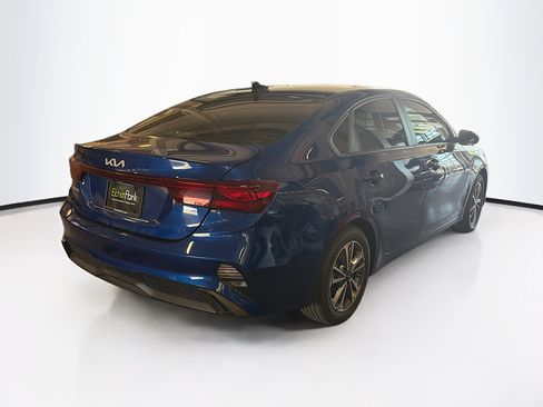 Used 2023 Kia Forte LXS FWD image 9