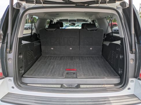 Used 2018 GMC Yukon XL SLT AWD/4WD image 18