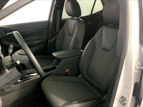 Used 2025 Buick Encore GX Preferred AWD/4WD image 22