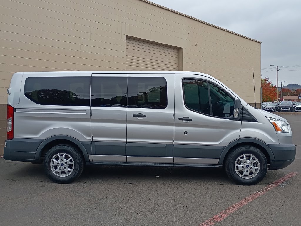 Used 2015 Ford Transit 150 XLT RWD image 3