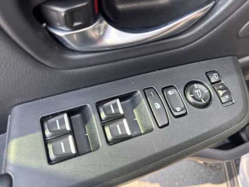 Used 2024 Honda Pilot TrailSport image 13