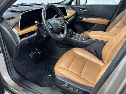 Used 2024 Cadillac XT4 Sport AWD/4WD image 12