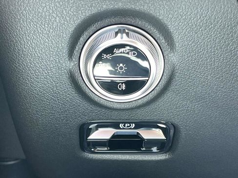 New 2026 Mercedes-Benz C 300 4MATIC Sedan image 34