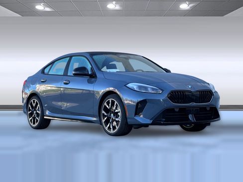 Used 2026 BMW 228i 228 w/ Technology Package image 7