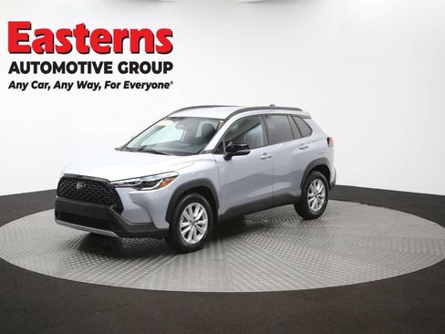 Used 2025 Toyota Corolla Cross LE FWD image 54