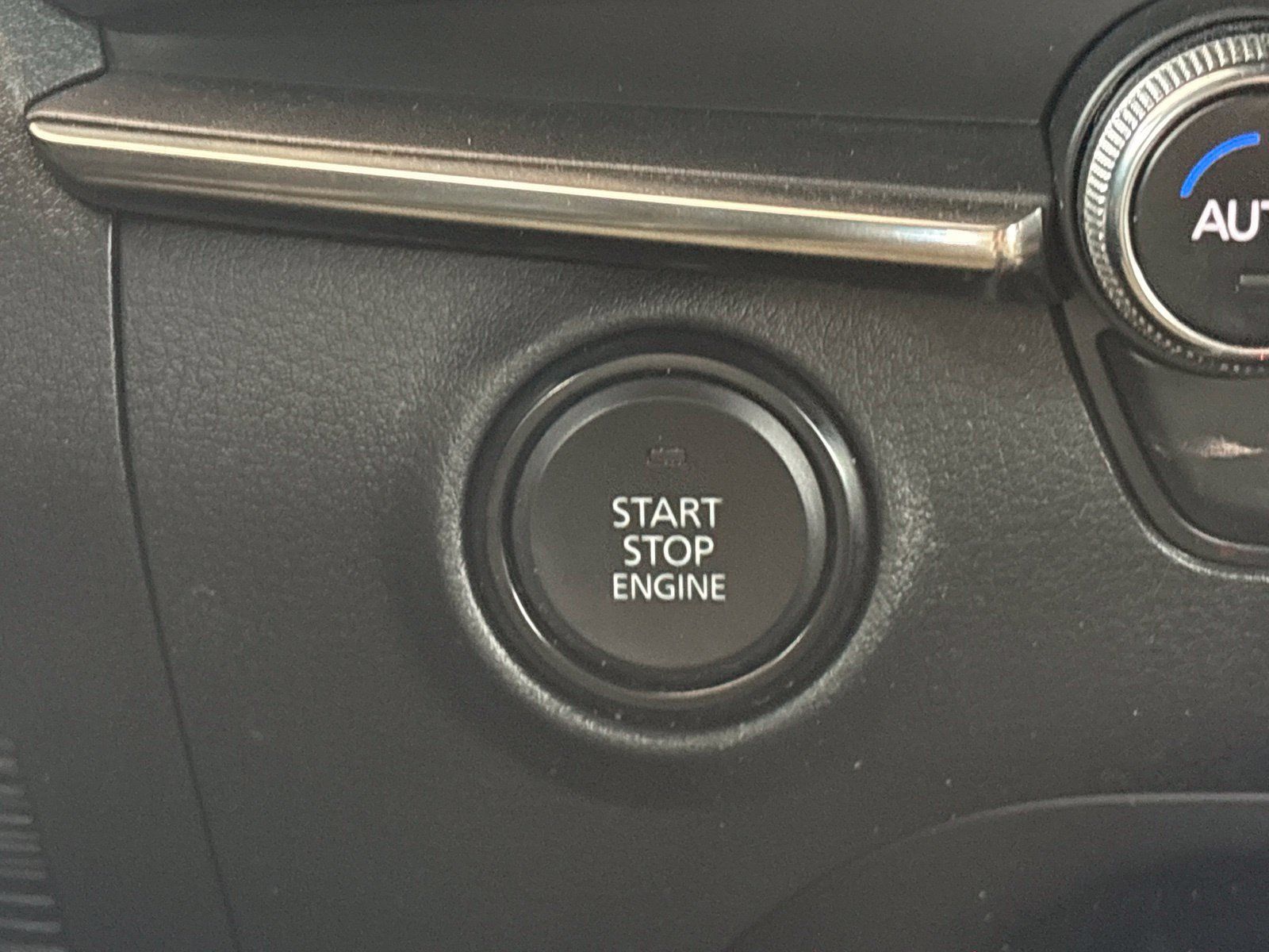 Used 2024 MAZDA MAZDA3 s FWD image 23