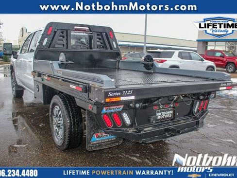 Used 2023 GMC Sierra 3500 SLE w/ SLE Convenience Package image 10