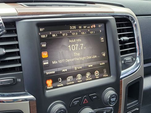 Used 2014 RAM 2500 Laramie w/ Black Appearance Group image 23