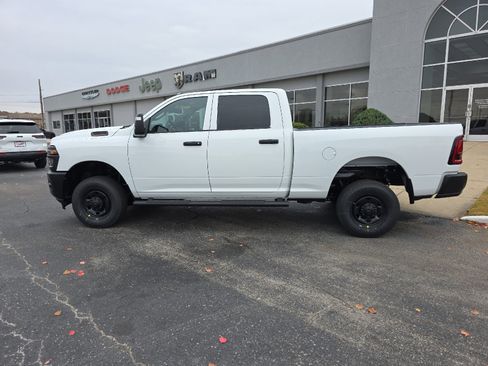 New 2026 RAM 2500 Tradesman AWD/4WD image 8