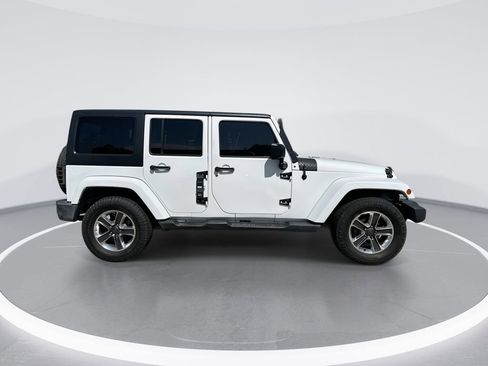 Used 2018 Jeep Wrangler Unlimited Sport S image 9