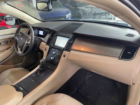 Used 2015 Ford Taurus SEL w/ Equipment Group 201A image 28