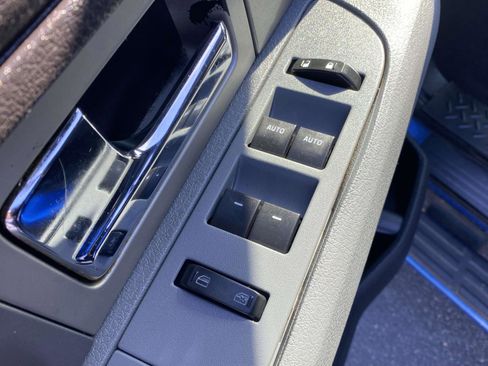 Used 2011 Ford F150 XLT w/ XLT Convenience Pkg image 15