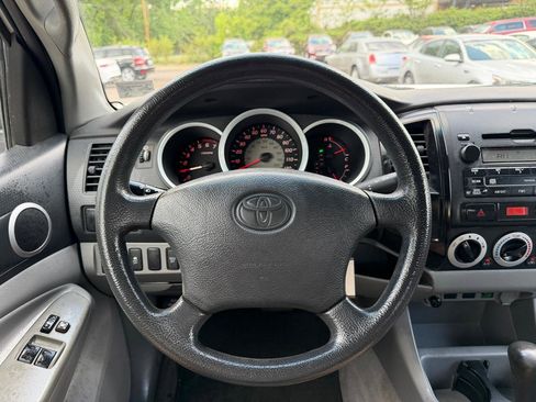 Used 2009 Toyota Tacoma PreRunner RWD image 18