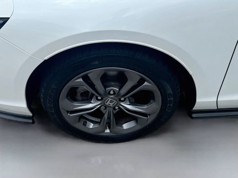 Used 2023 Honda Accord EX image 35