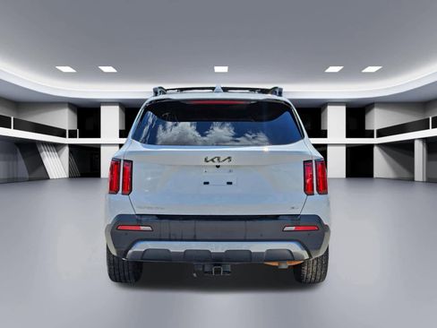 Used 2023 Kia Sorento SX Prestige image 5