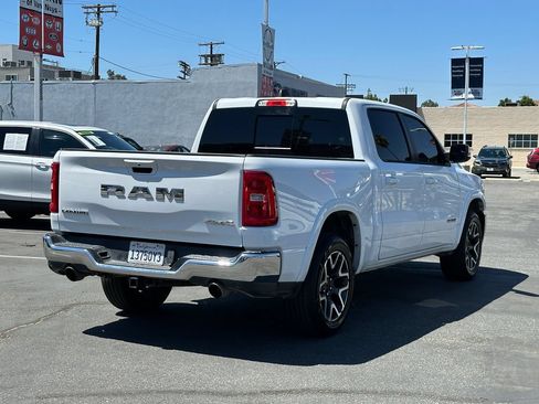 Used 2025 RAM 1500 Laramie AWD/4WD image 8