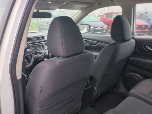 Used 2018 Nissan Rogue S AWD/4WD image 17