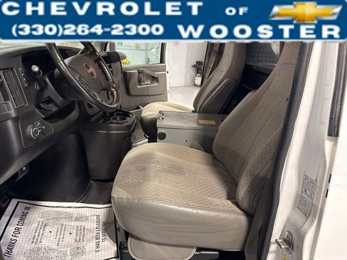 Used 2020 GMC Savana 3500 w/ Driver Convenience Package image 11