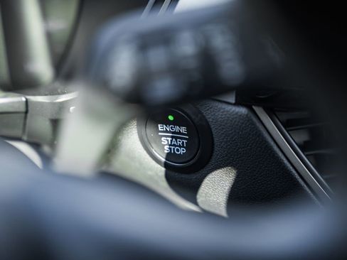 Used 2021 Ford Escape SE image 27