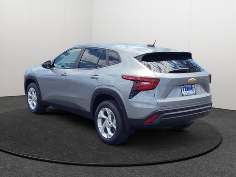 New 2026 Chevrolet Trax LS FWD image 4