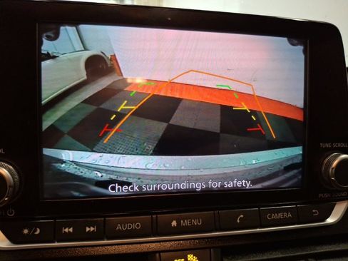 Used 2024 Nissan Altima 2.5 SV FWD image 23