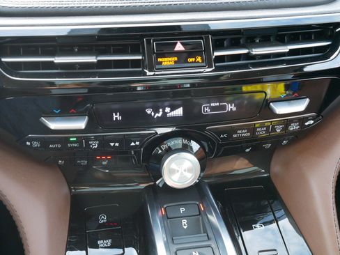 Certified 2024 Acura MDX SH-AWD w/ Advance Package image 23