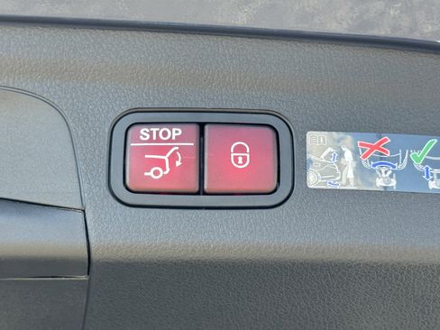 New 2026 Mercedes-Benz GLE 450 4MATIC image 14