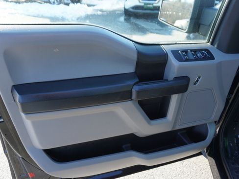 Used 2018 Ford F150 XL w/ Equipment Group 101A Mid image 9