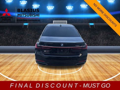 Used 2021 BMW 750i xDrive w/ Executive Package image 20