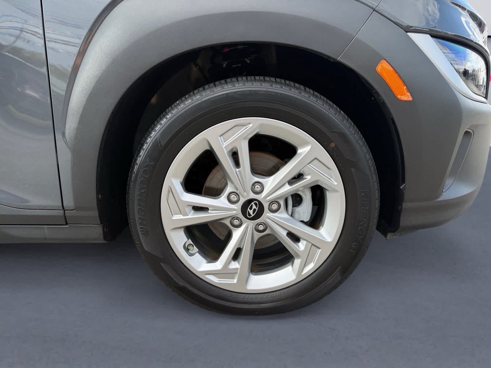 Used 2023 Hyundai Kona SEL w/ Convenience Package FWD image 9