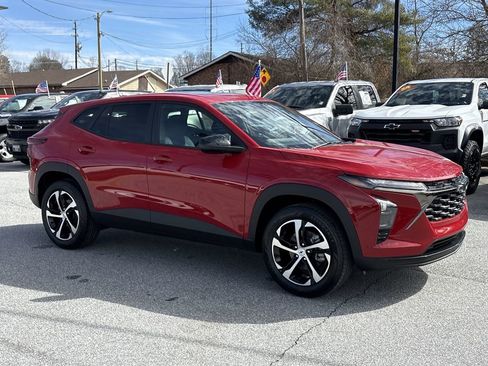 New 2026 Chevrolet Trax RS w/ Sunroof Package image 2