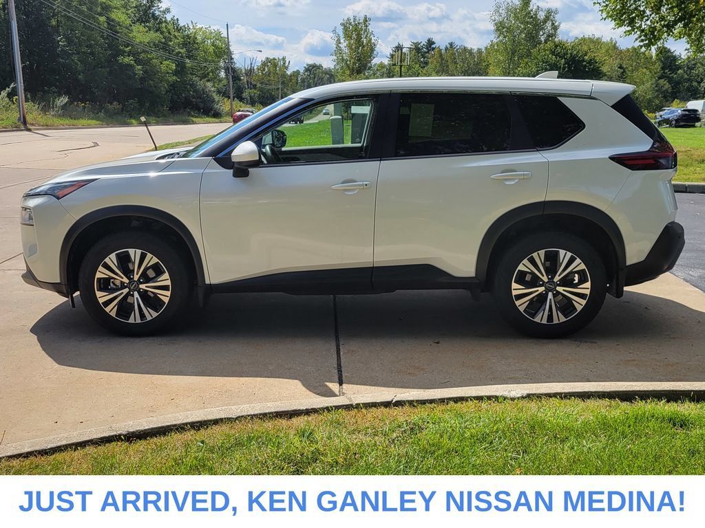 Certified 2023 Nissan Rogue SV AWD/4WD image 6