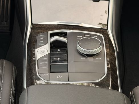 Used 2023 BMW 330i Sedan w/ M Sport Package RWD image 17
