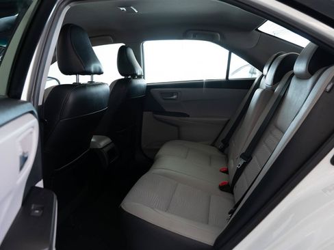 Used 2017 Toyota Camry SE w/ Protection Package (Q2) FWD image 11