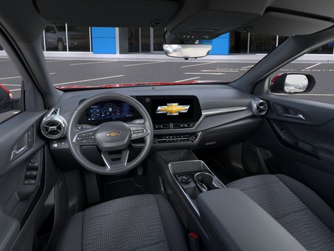 New 2026 Chevrolet Equinox LT w/ Safety and Technology Package FWD image 17