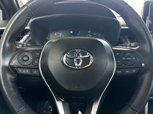 Used 2025 Toyota Corolla Cross AWD Hybrid w/ Moonroof Package image 21