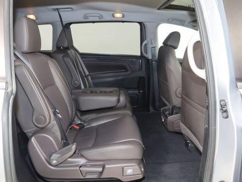 Used 2018 Honda Odyssey EX-L image 13