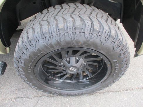 Used 2014 RAM 2500 Longhorn image 25