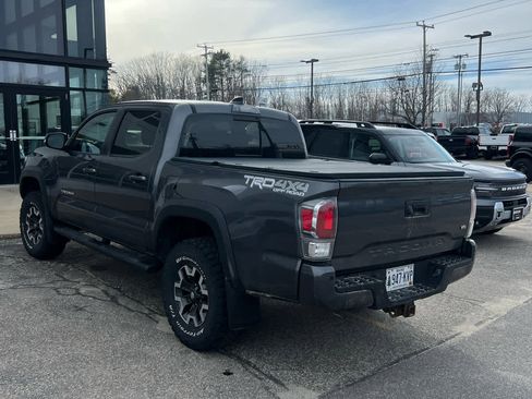 Used 2021 Toyota Tacoma TRD Off-Road w/ TRD Premium Off Road Package image 5